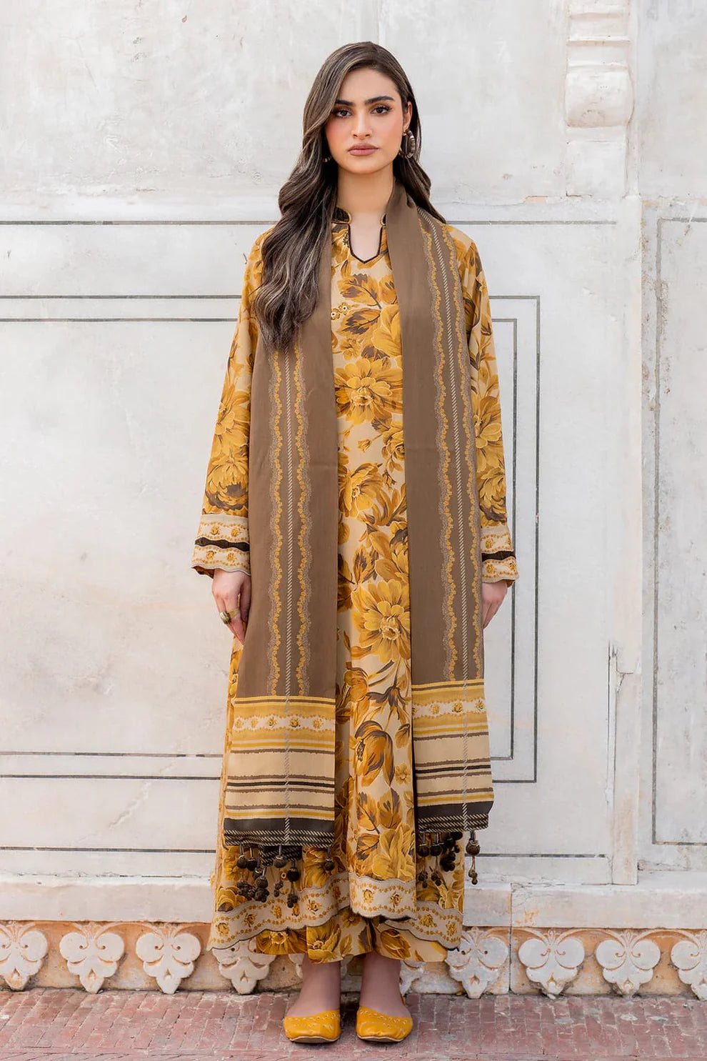 BAROQUE 3PC KARANDI PRINTED SHIRT WITH KARANDI PRINTED DUAPTTA AND TROUSER-836